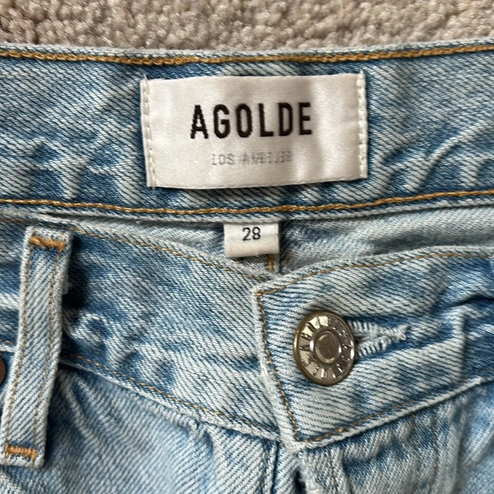 Agolde Riley High Rise Crop - Picture 2 of 7